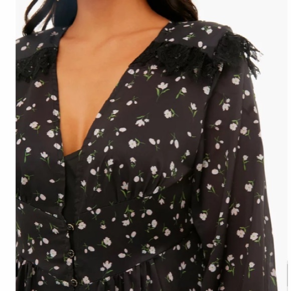 Black Familiar Floral Max Dress
SISTER JANE - Picture 7 of 11